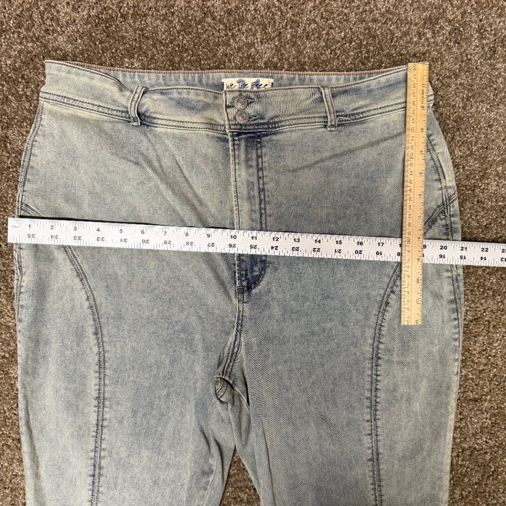 We The Free Crvy Flared Leg Jeans Womens 34 Light Blue Cotton Stretch Frayed Hem - Picture 6 of 16